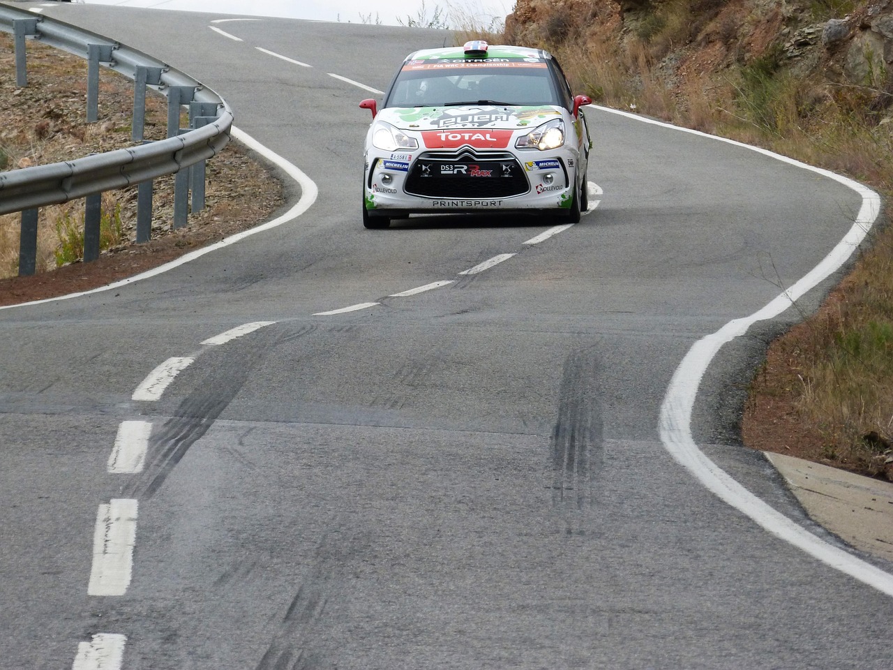 “wrc2011” wrc2011游戏下载？