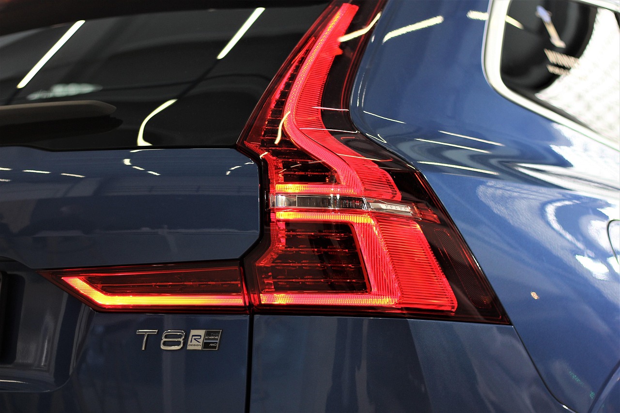 沃尔沃xc60报价图片-沃尔沃xc60费用及图片轿车